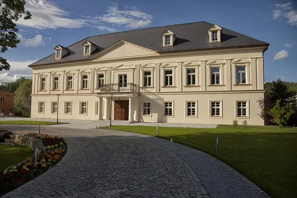 Zámeček Petrovice